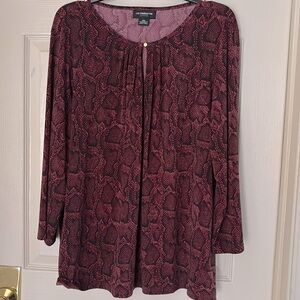 LIZ CLAIBORNE PYTHON TOP
